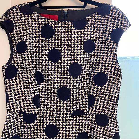 Carolina Herrera Dress - Picture 9 of 9